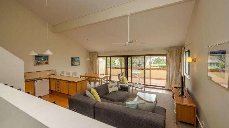Peregian Court Resort Peregian Beach Exterior photo